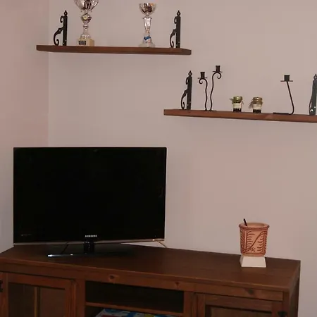 Hermanas Montolio アパート Valbona